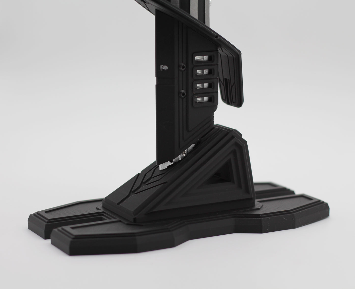 TXQ Darksaber Mandalore Stand: 3D printed