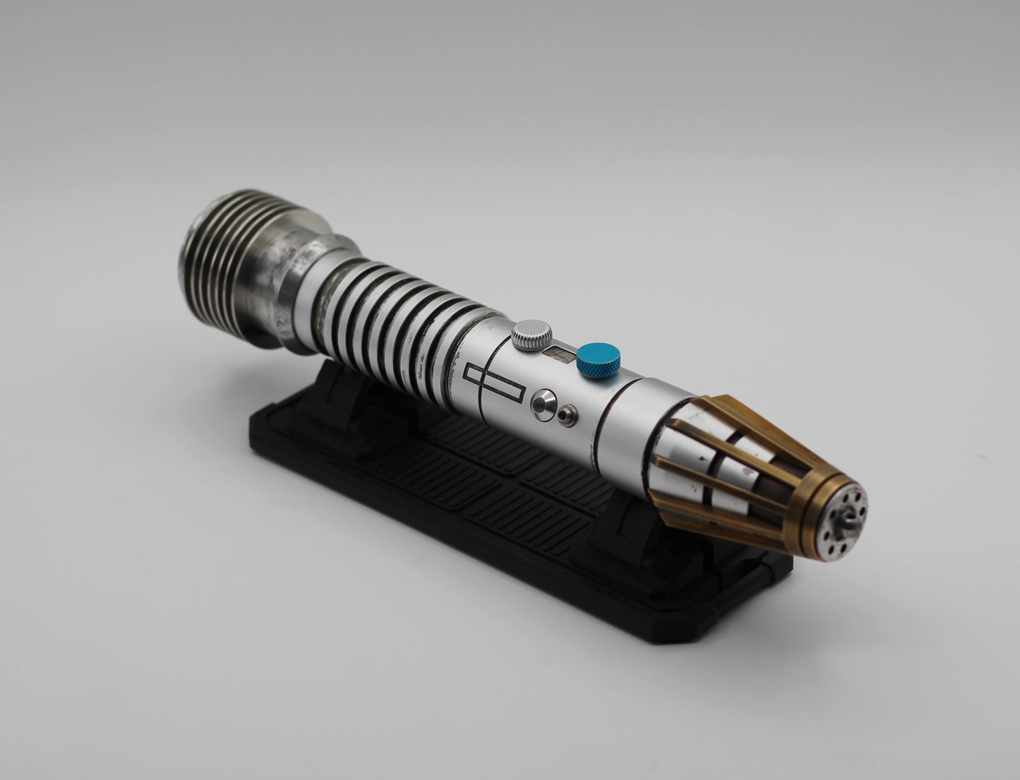 Clan Saber Series 4 (weathered)